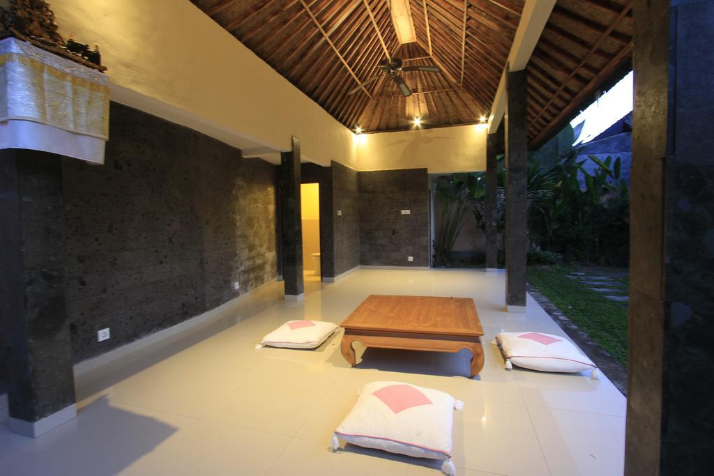 Wates Sari Villa Ubud  Exterior photo